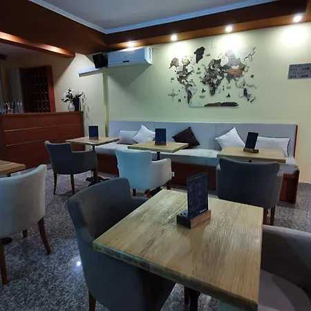 奎特洛默主哥耶酒店 3* Međugorje