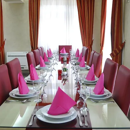 Quattro Hotel 3*