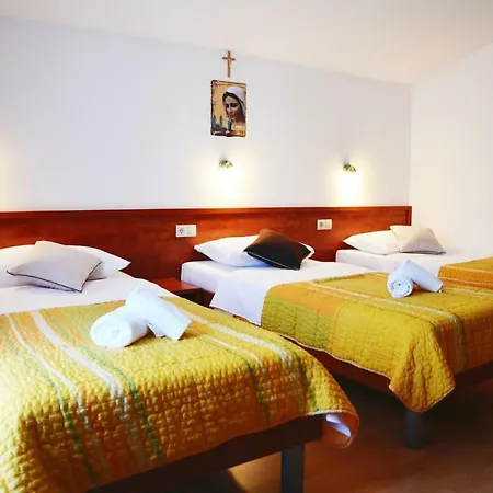 Hotel Quattro 3*
