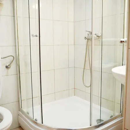 Hotel Quattro 3*