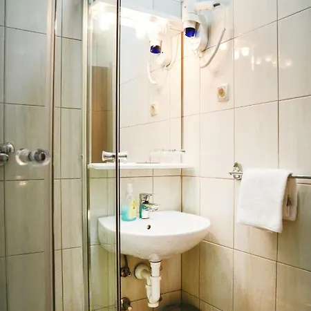 Hotel Quattro 3*